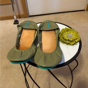 Olive Green Tieks